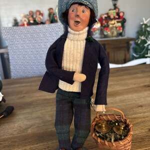 Byers' Choice 1998 Cries of London Series Candlestick Maker Caroler